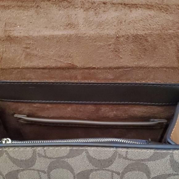 Luxury Women's Handbags - Picture 11 of 13